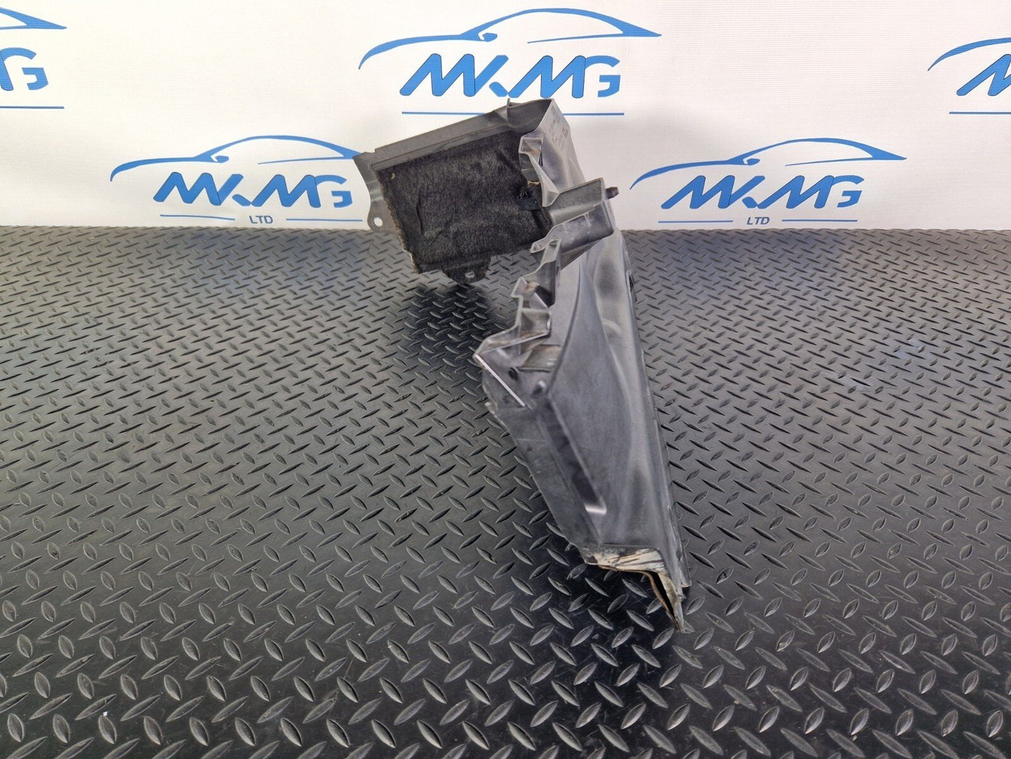 14-21 BMW 2 SERIES 218d GRAN TOURER F46 OEM BULKHEAD LOWER SECTION TRIM 7290814