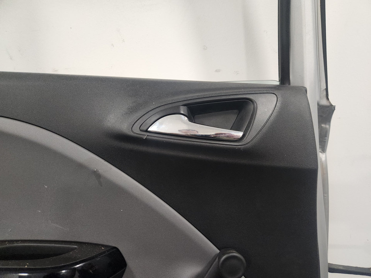 Vauxhall Corsa MK4 Hatchback 5dr Rear Left Complete Door in Switchblade Silver