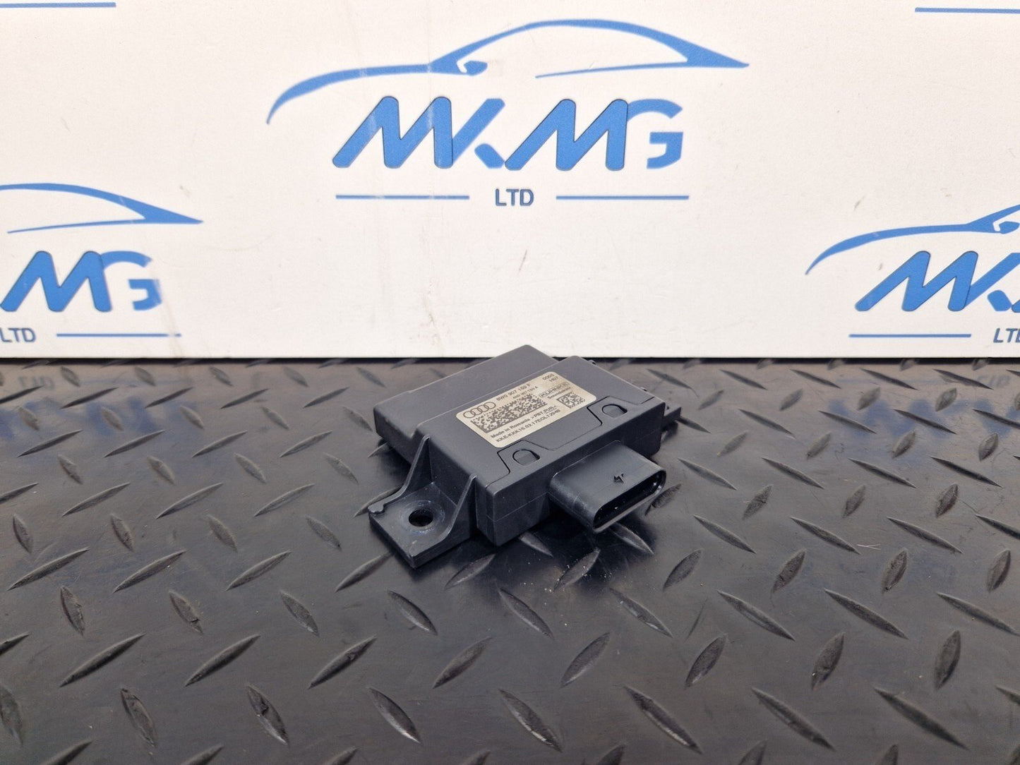 16-23 AUDI S5 COUPE GENUINE CONTROL UNIT FOR IMPACT SOUND 8W0907159F