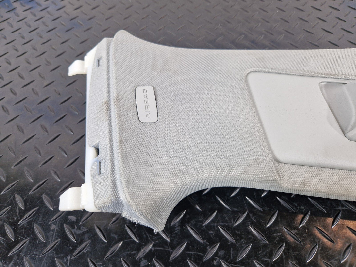 16-19 AUDI A4 B9 AVANT ULTRA SE RIGHT DRIVER SIDE B-PILLAR TRIM COVER 8W0867244D