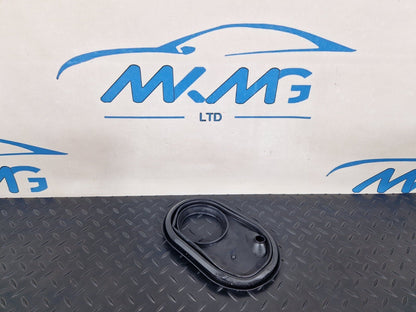 19-ON MERCEDES BENZ CLA C118 FUEL TANK FILLER SEAL A1184710100