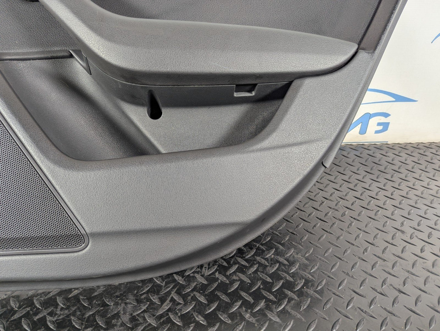 12-18 AUDI A6 C7 OEM REAR RIGHT SIDE O/S/R DOOR CARD PANEL 4G0867306A 4G0867222A
