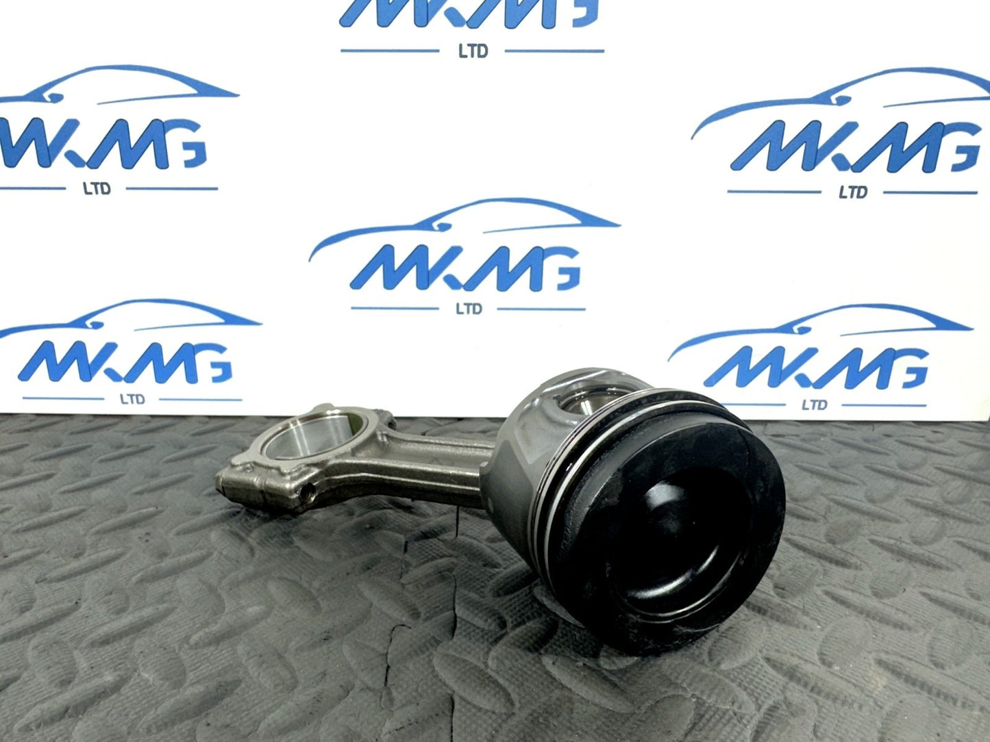 12-18 MERCEDES BENZ A CLASS W176 1.5 DIESEL OM607 PISTON WITH CONROD 07657H