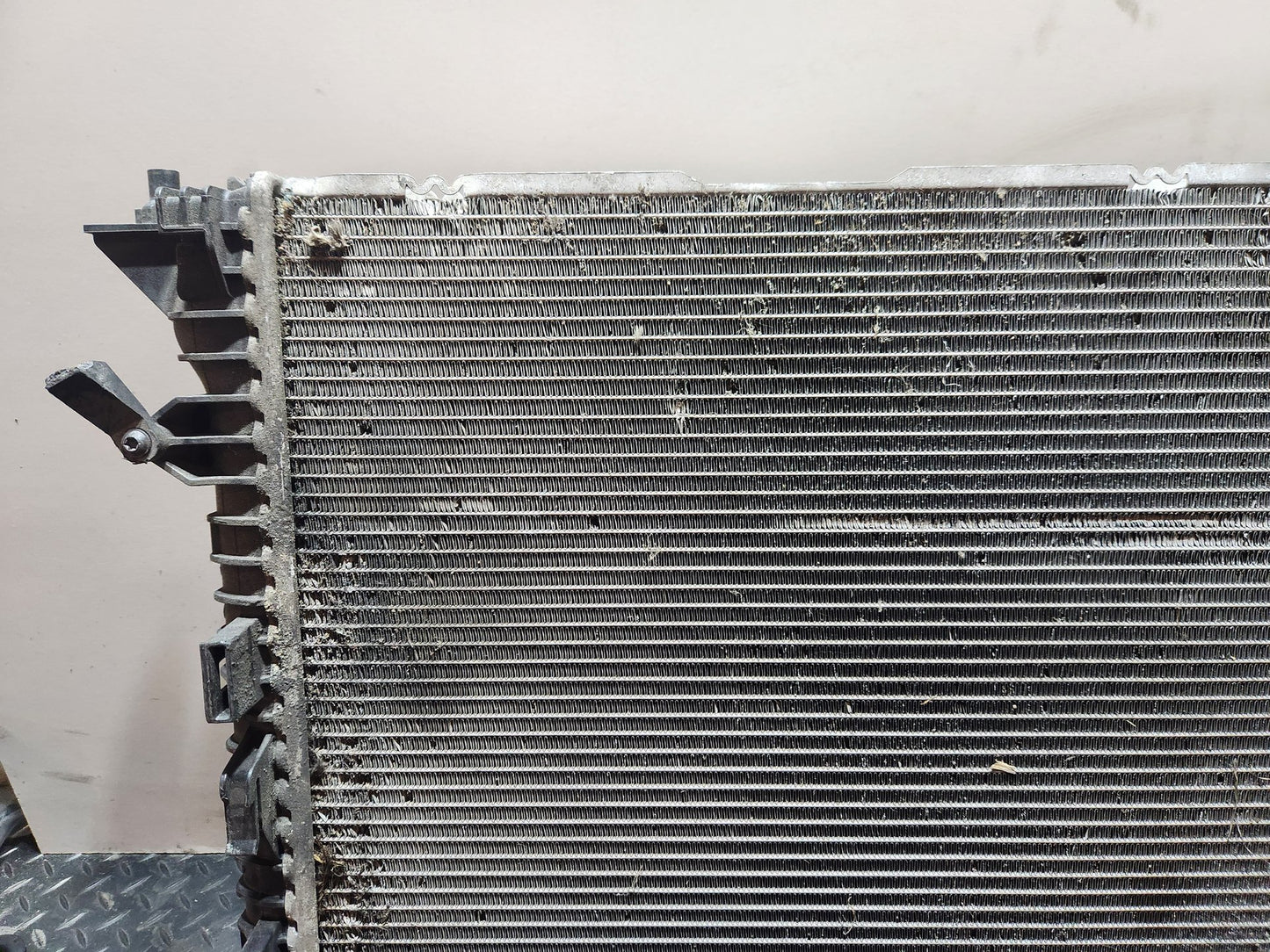 Audi A6 C7 Genuine Water Coolant Cooling Radiator 8K0121251H