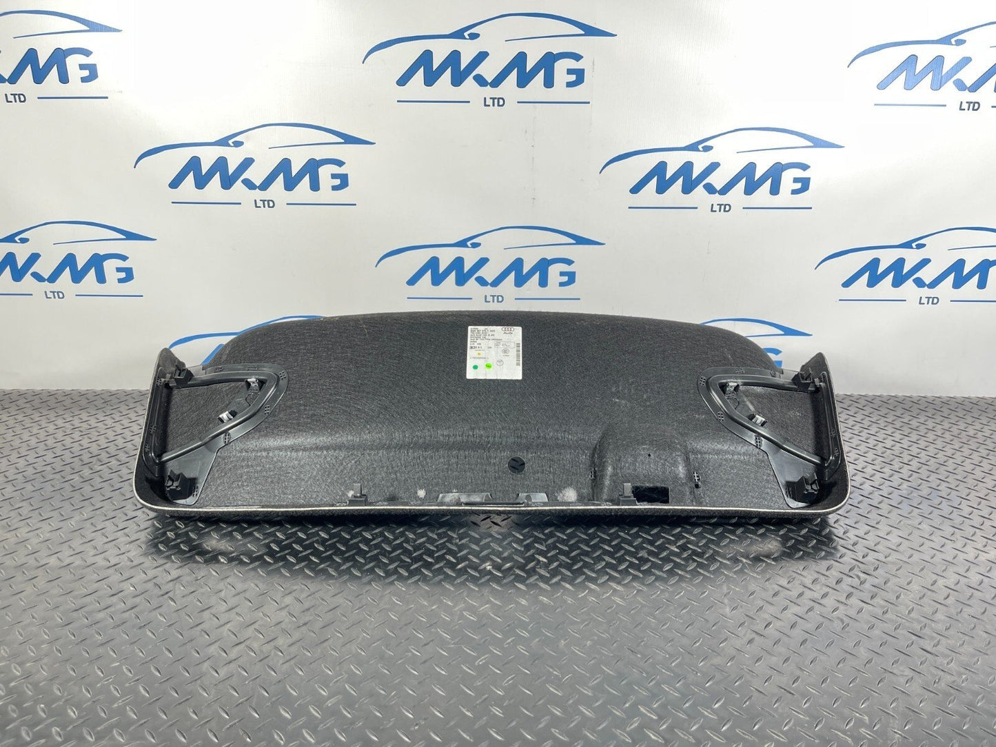 16-19 AUDI A4 B9 SALOON GENUINE BOOTLID TAILGATE TRIM PANEL 8W5867975
