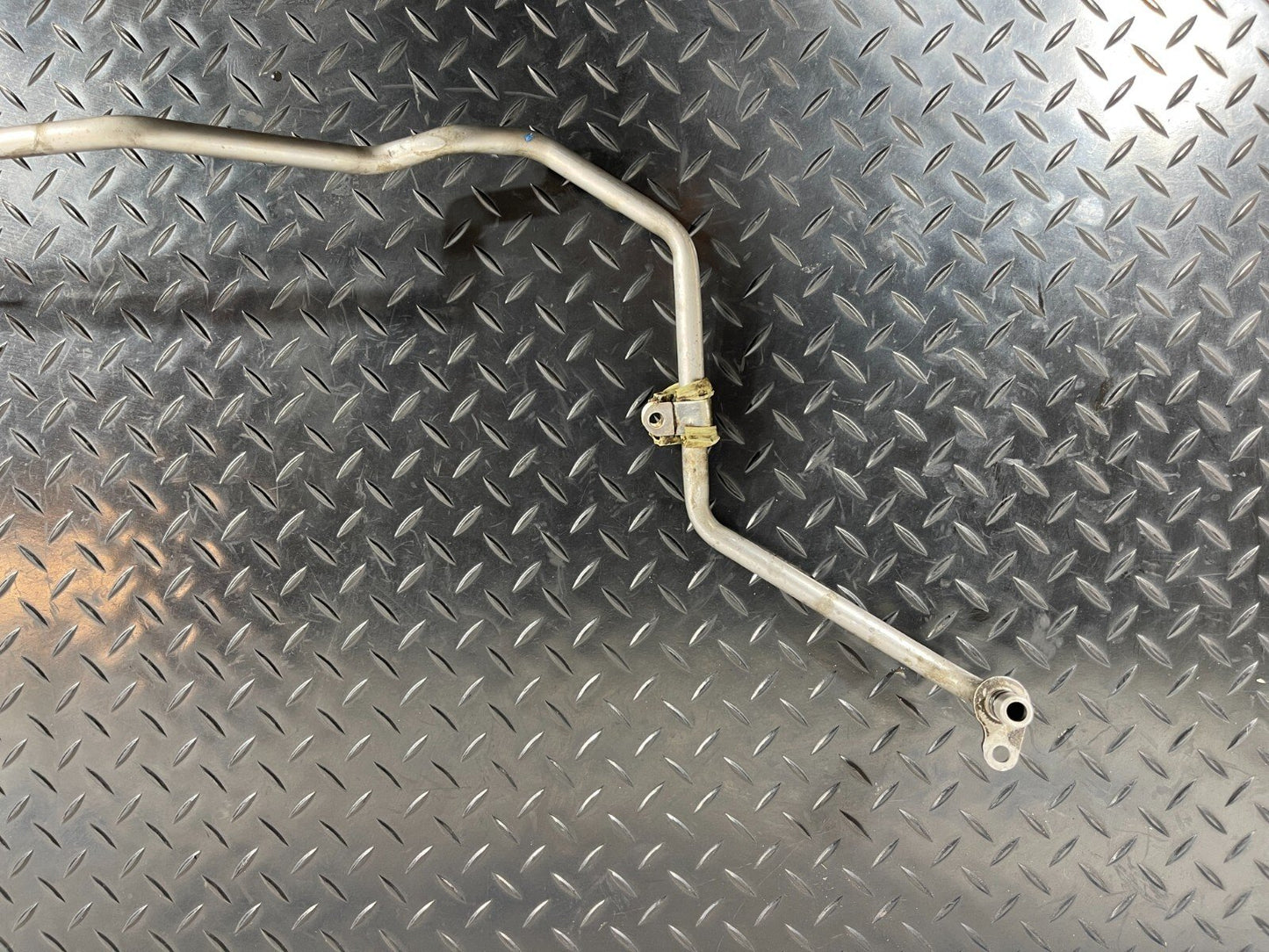 14-21 MERCEDES BENZ C350e W205 GEARBOX OIL PIPES A2052705800