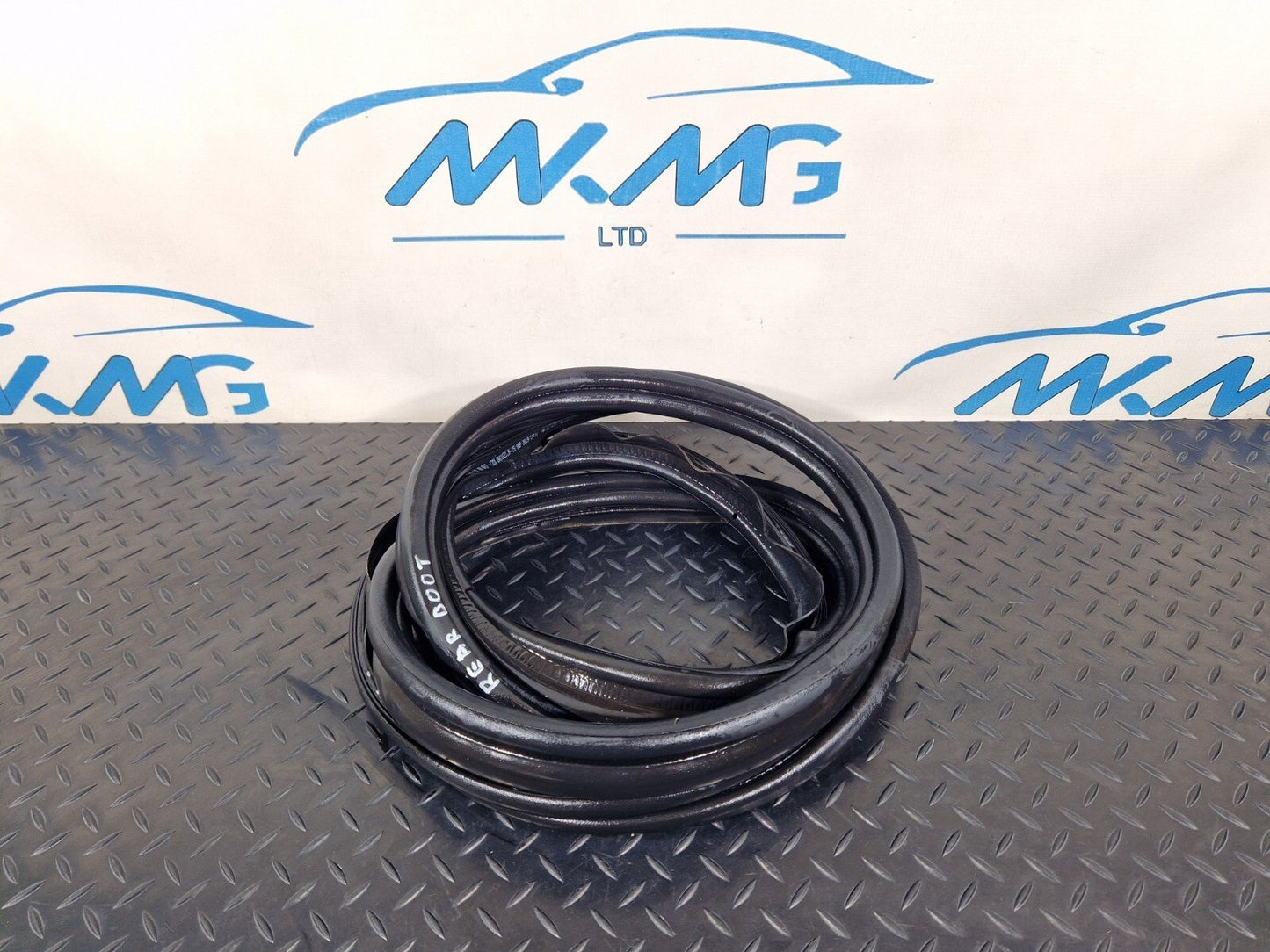 MERCEDES W177 A CLASS BOOT TRUNK LID TAILGATE RUBBER SEAL GASKET A1777402200
