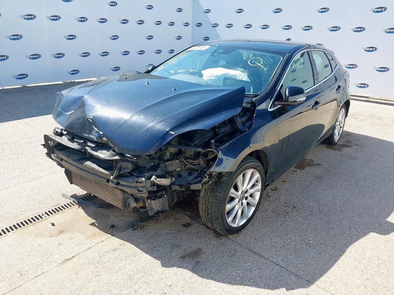 2014 Volvo V40 MK3 (525)