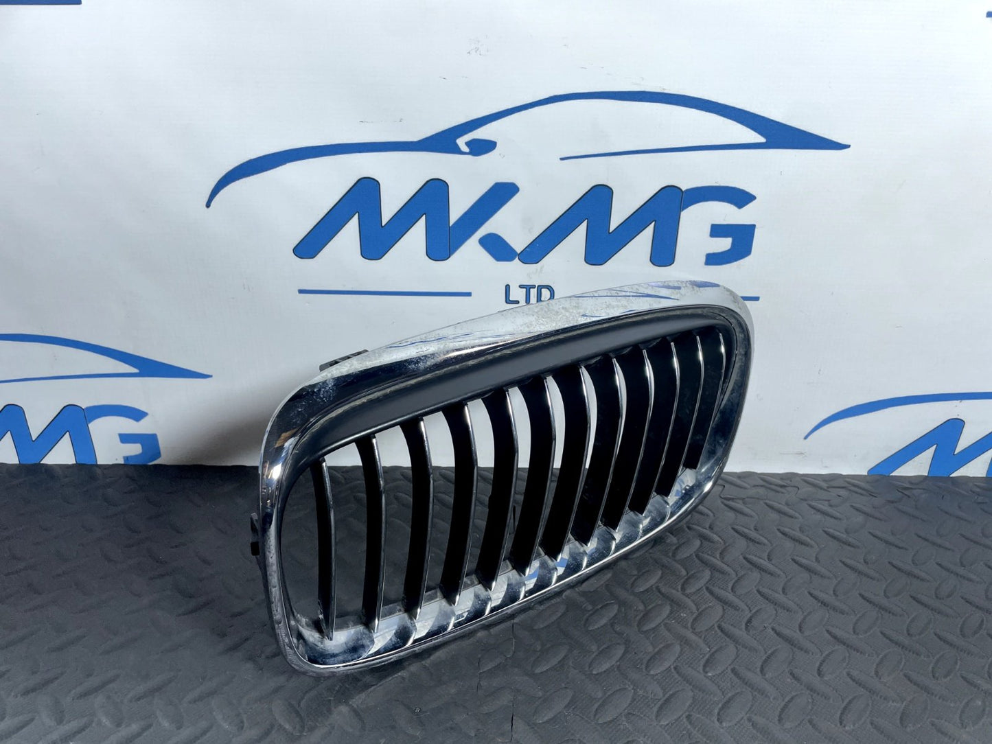 16-22 BMW X1 F48 FRONT LEFT PASSENGER SIDE BUMPER KIDNEY LUXURY GRILL 7379609