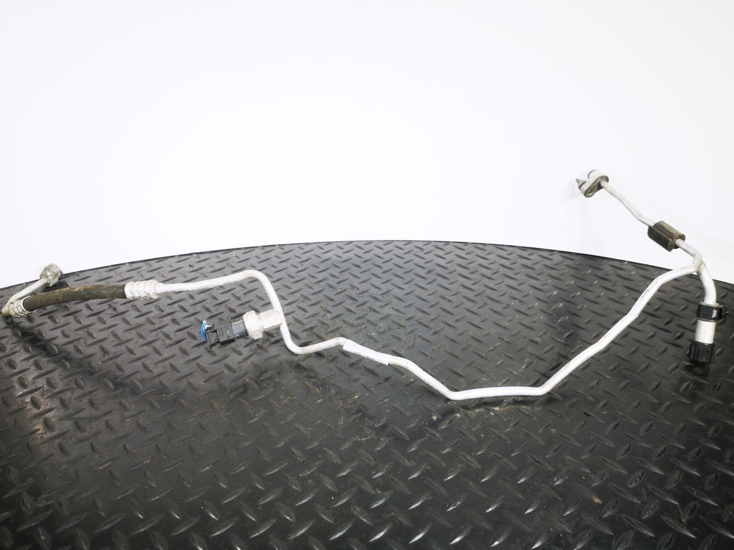 12-18 MERCEDES A B CLA-CLASS W176 W246 C117  AIR CONTITIONING PIPE A2468302415