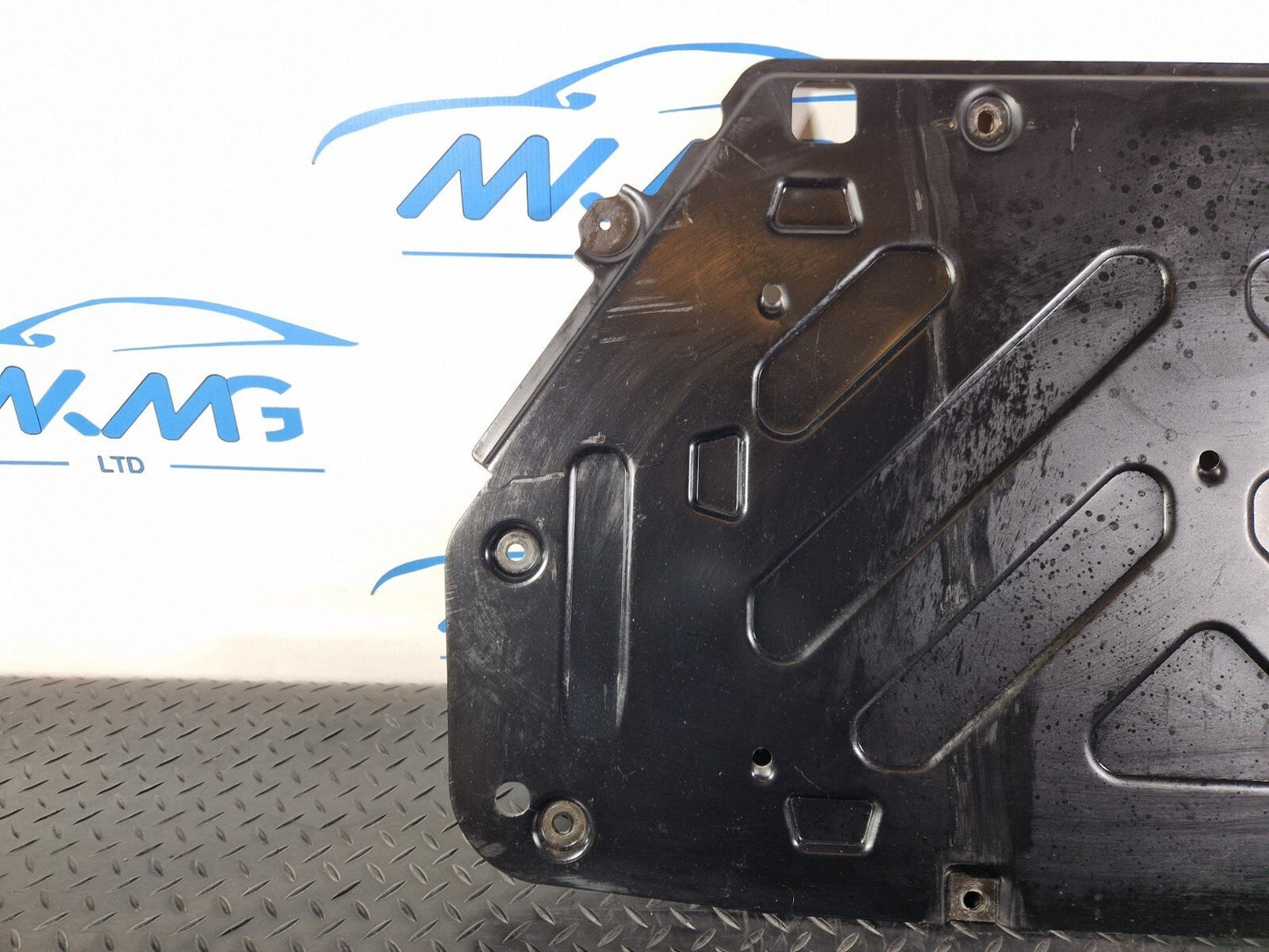 19-ON MERCEDES BENZ CLA C118 BATTERY UNDERTRAY COVER A2473431700