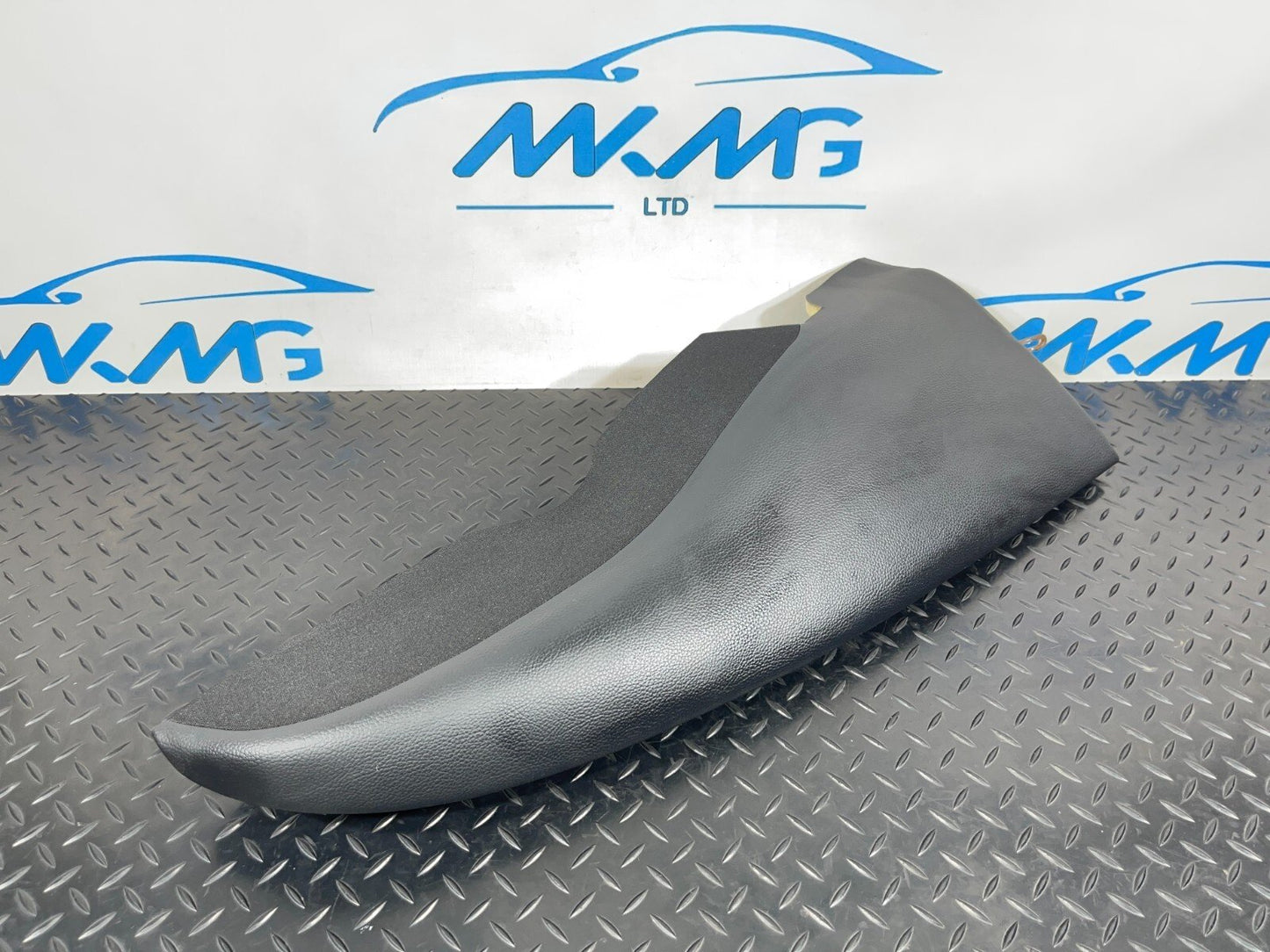 14-21 MERCEDES BENZ W205 GENUINE REAR DRIVER SIDE BLACK LEATHER SEAT BOLSTER
