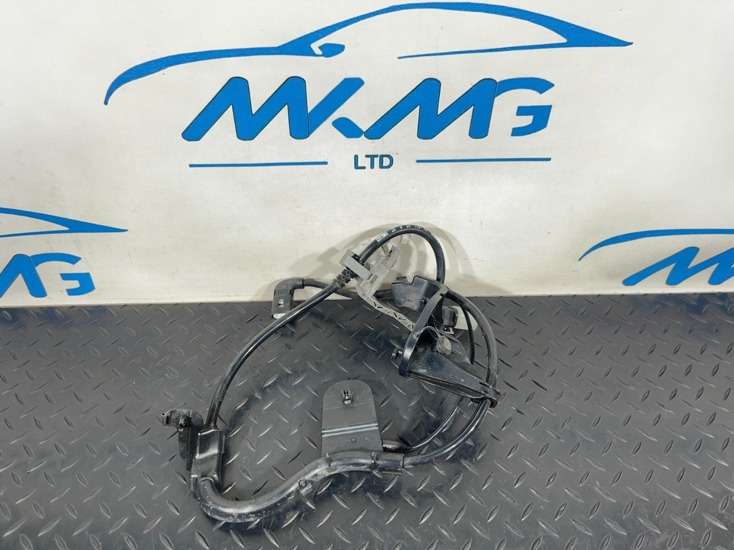 19-ON MERCEDES BENZ A CLASS W177  REAR DRIVER SIDE ABS WIRING LOOM A2475461800