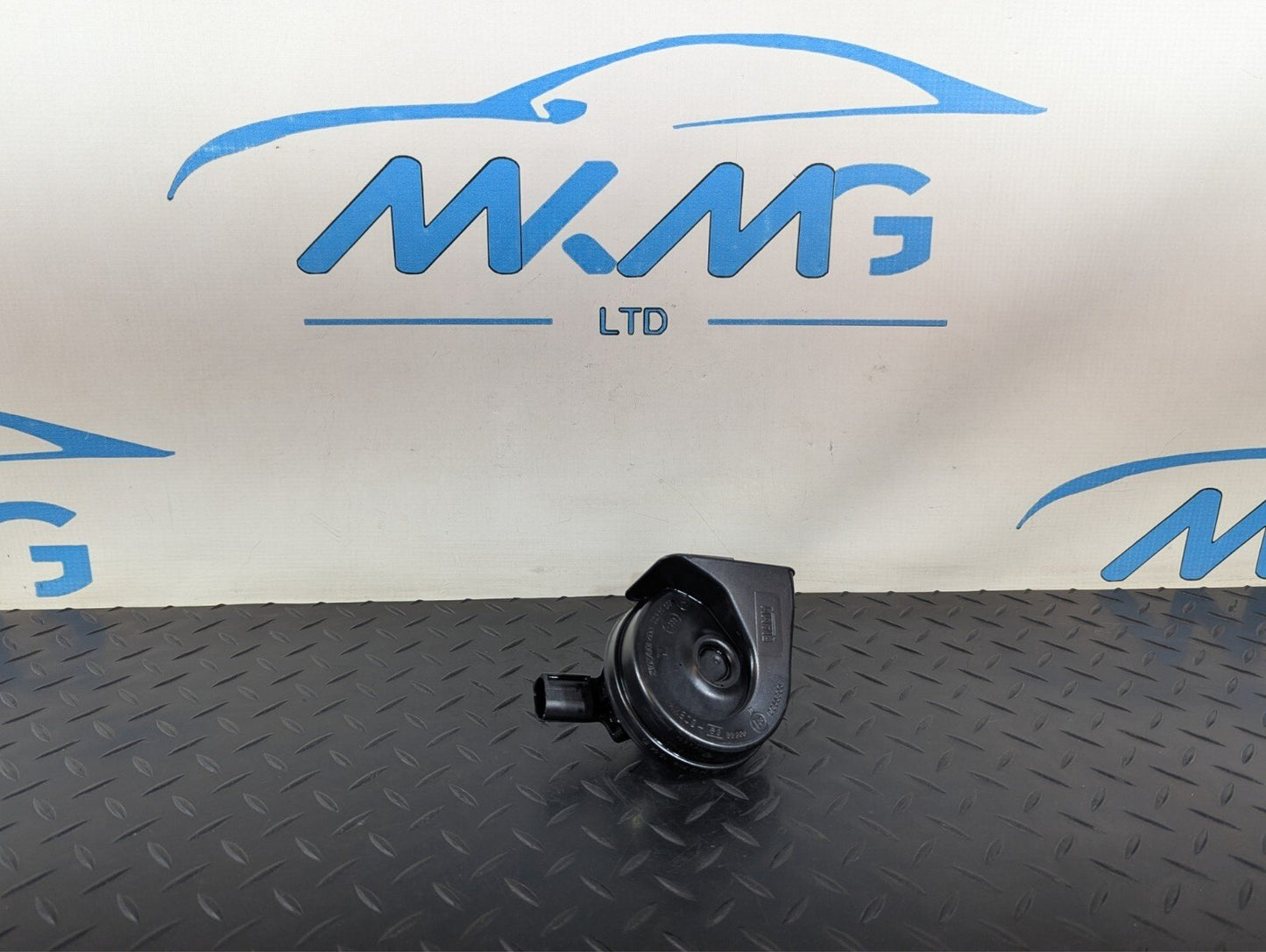 16-22 BMW X1 F48 GENUINE OEM ALARM SIREN HORN SIGNAL HIGH TONE & MOUNT 7410918