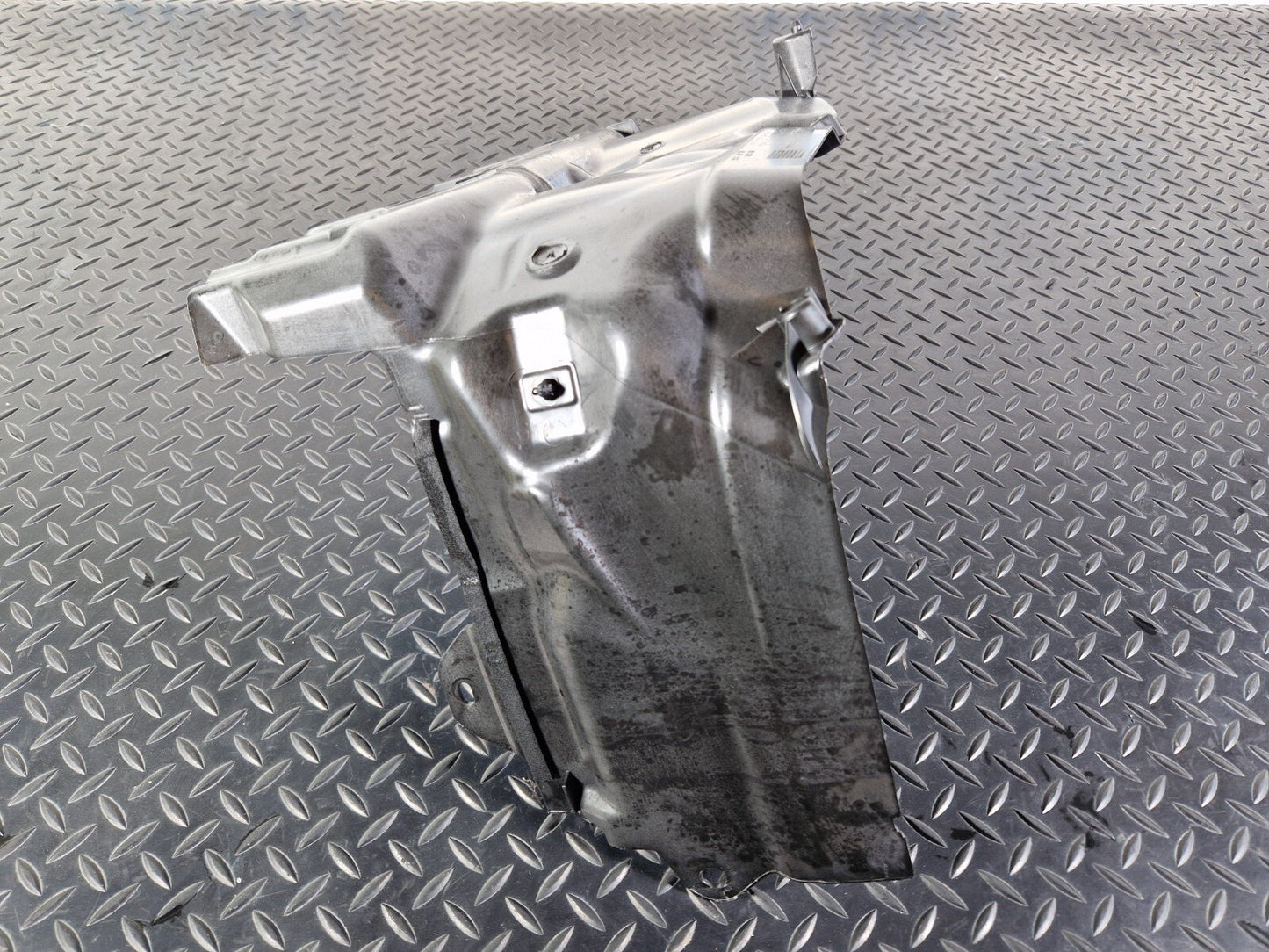 20-24 BMW 1 SERIES F40 BULKHEAD LOWER SECTION TRIM COVER 7290814