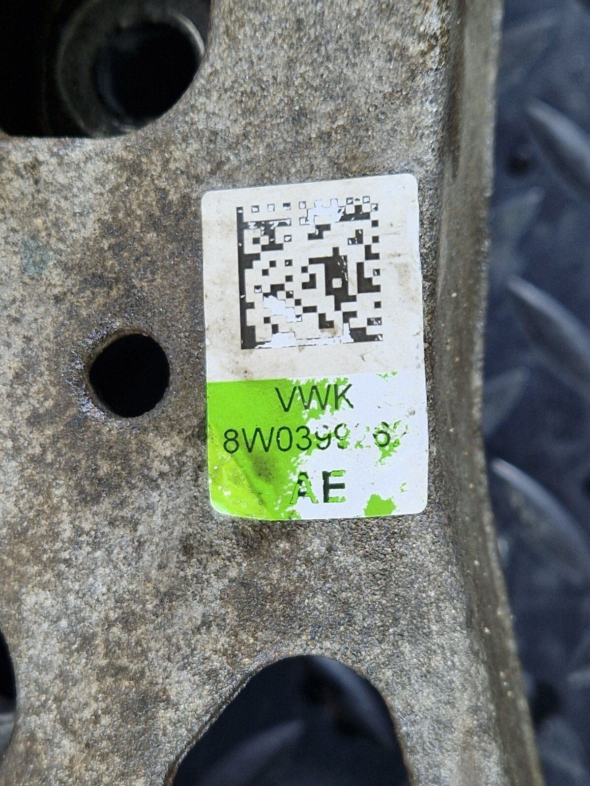 16-19 AUDI A4 AVANT B9 GENUINE GEARBOX TRANSMISSION BRACKET 8W0399262AE