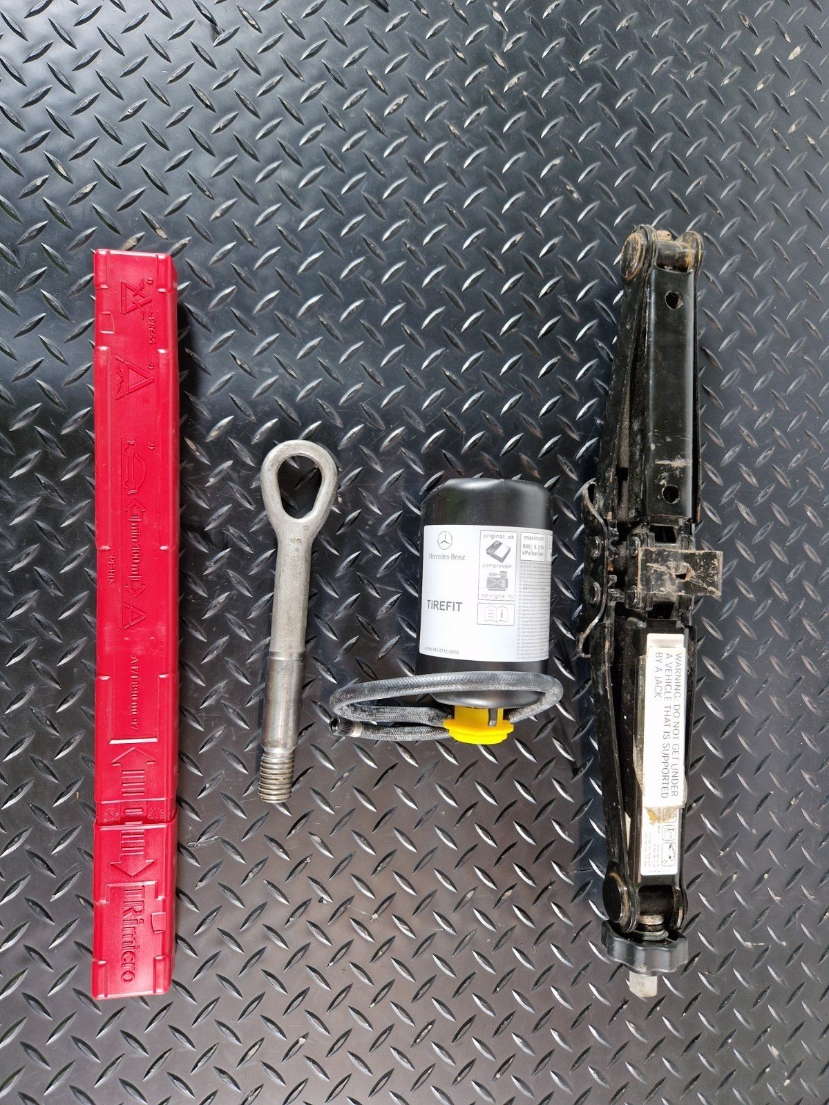 16-19 MERCEDES BENZ GLE W166 TOOL KIT SET JACK TOW EYE TYRE FIX HAZARD TRIANGLE