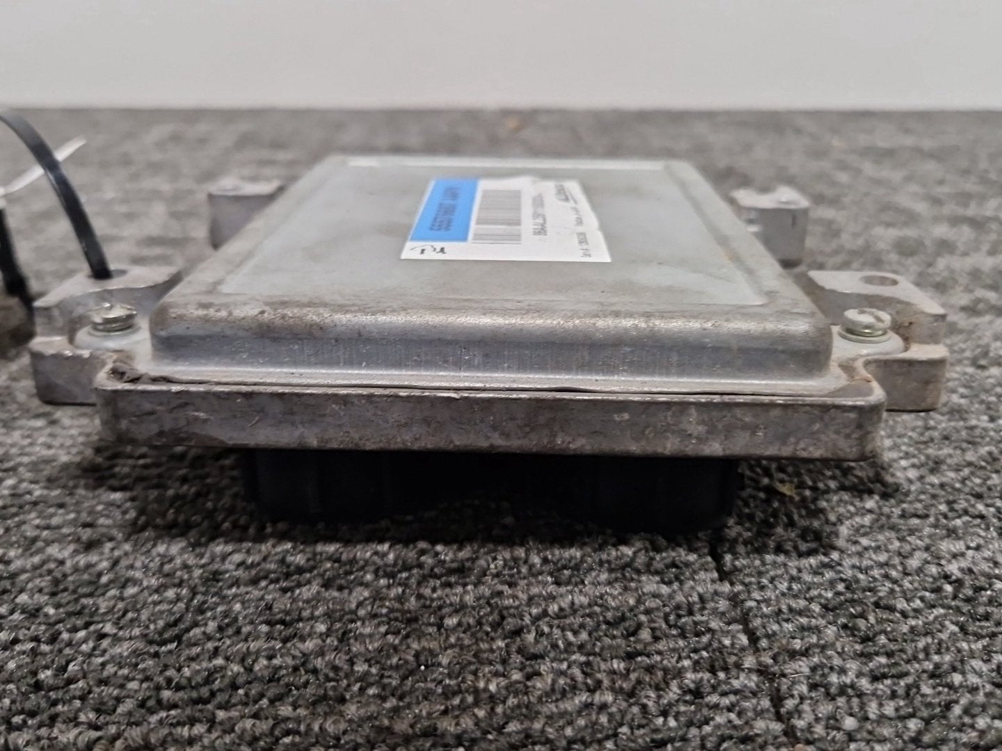 Vauxhall Corsa MK3 (D) (4400) Hatchback Genuine Engine Control Unit ECU 55576687