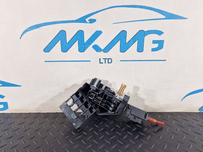 11-19 MERCEDES BENZ ML W166 FUSE BOX FRONT RELAY CONTROL UNIT MODULE A1665402450