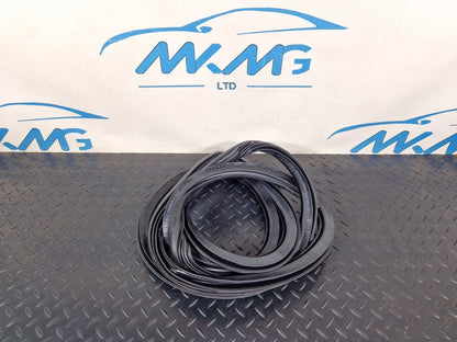 16-19 AUDI A4 B9 OEM REAR LEFT OR RIGHT DOOR RUBBER SEAL 8W5833721
