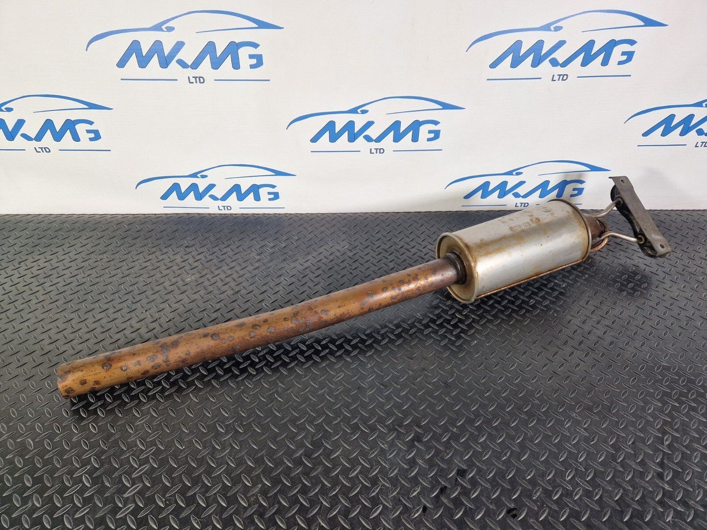 14-20 MERCEDES BENZ GLA 200 X156 GENUINE OEM EXHAUST CENTER SECTION A2464910400