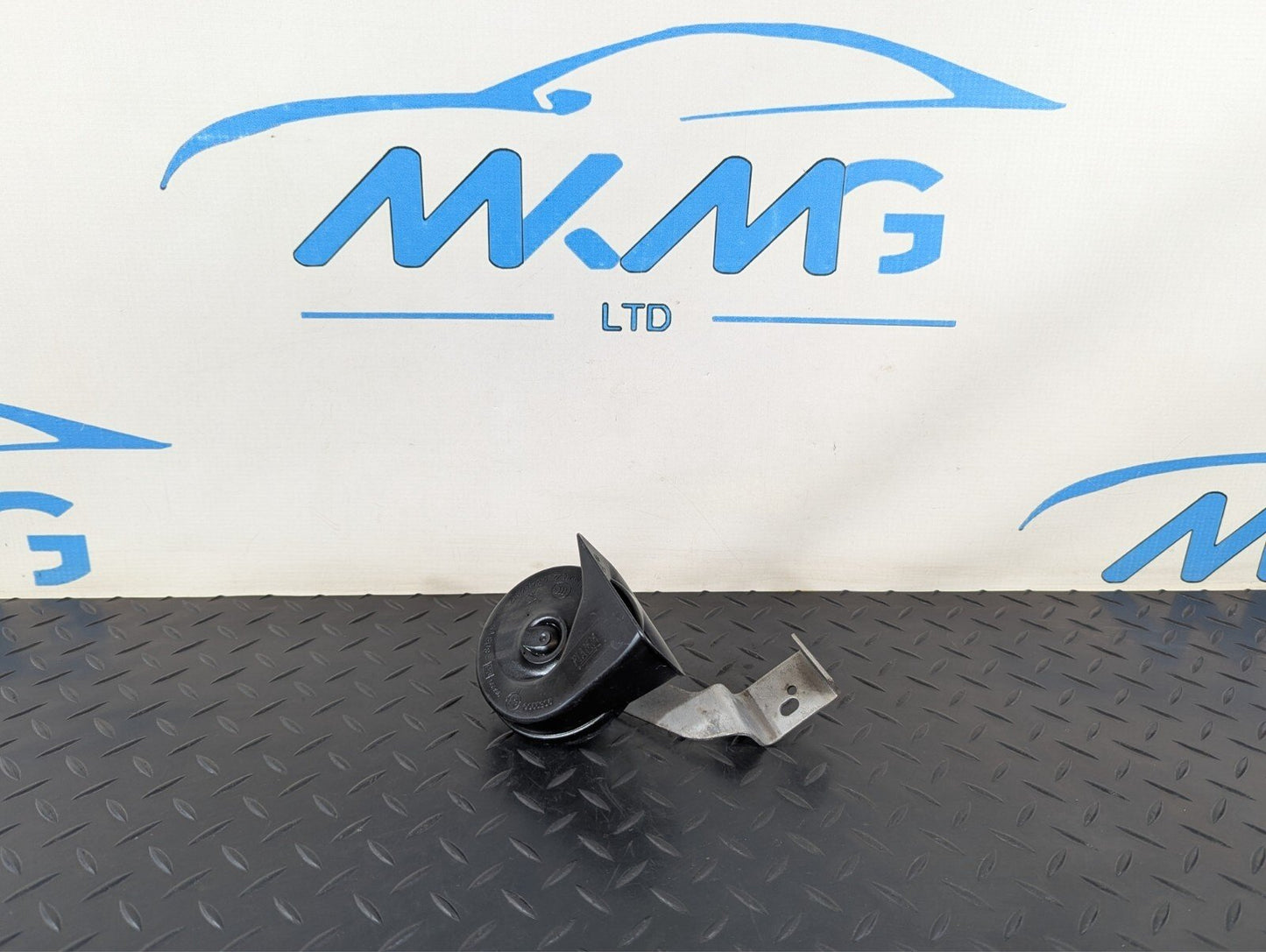 16-22 BMW X1 F48 GENUINE OEM ALARM SIREN HORN SIGNAL HIGH TONE & MOUNT 7410918