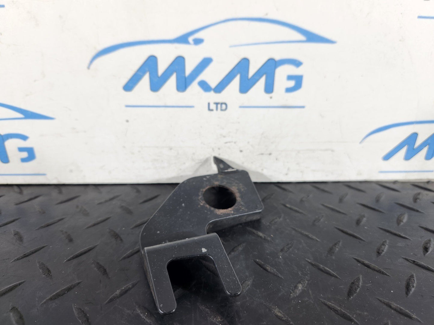 16-19 MERCEDES BENZ GLE W166 GENUINE CAMBER STRUT LEFT BRACKET A1665454540