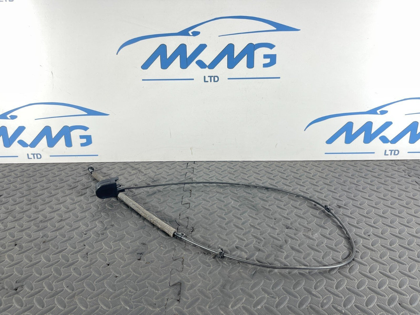16-19 AUDI A4 B9 ESTATE GENUINE REAR LEFT SEAT RELEASE CABLE 8W9885681