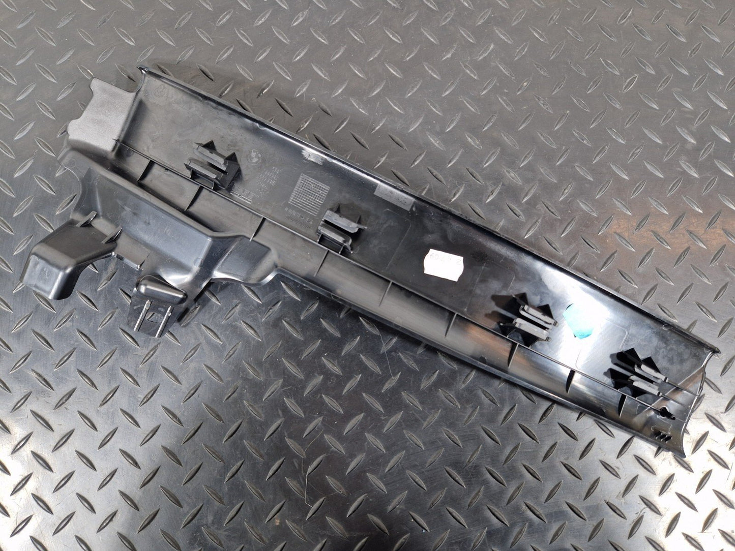 20-24 BMW 1 SERIES F40 REAR DOOR ENTERANCE TRIM RIGHT DRIVER SIDE 7444942