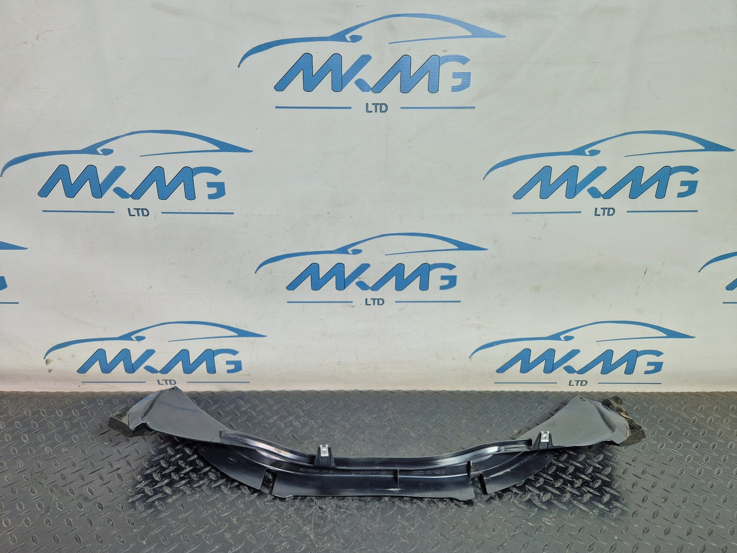 Audi A6 RS6 Allroad C7 Genuine Front Slam Cowling Radiator 4G0806391