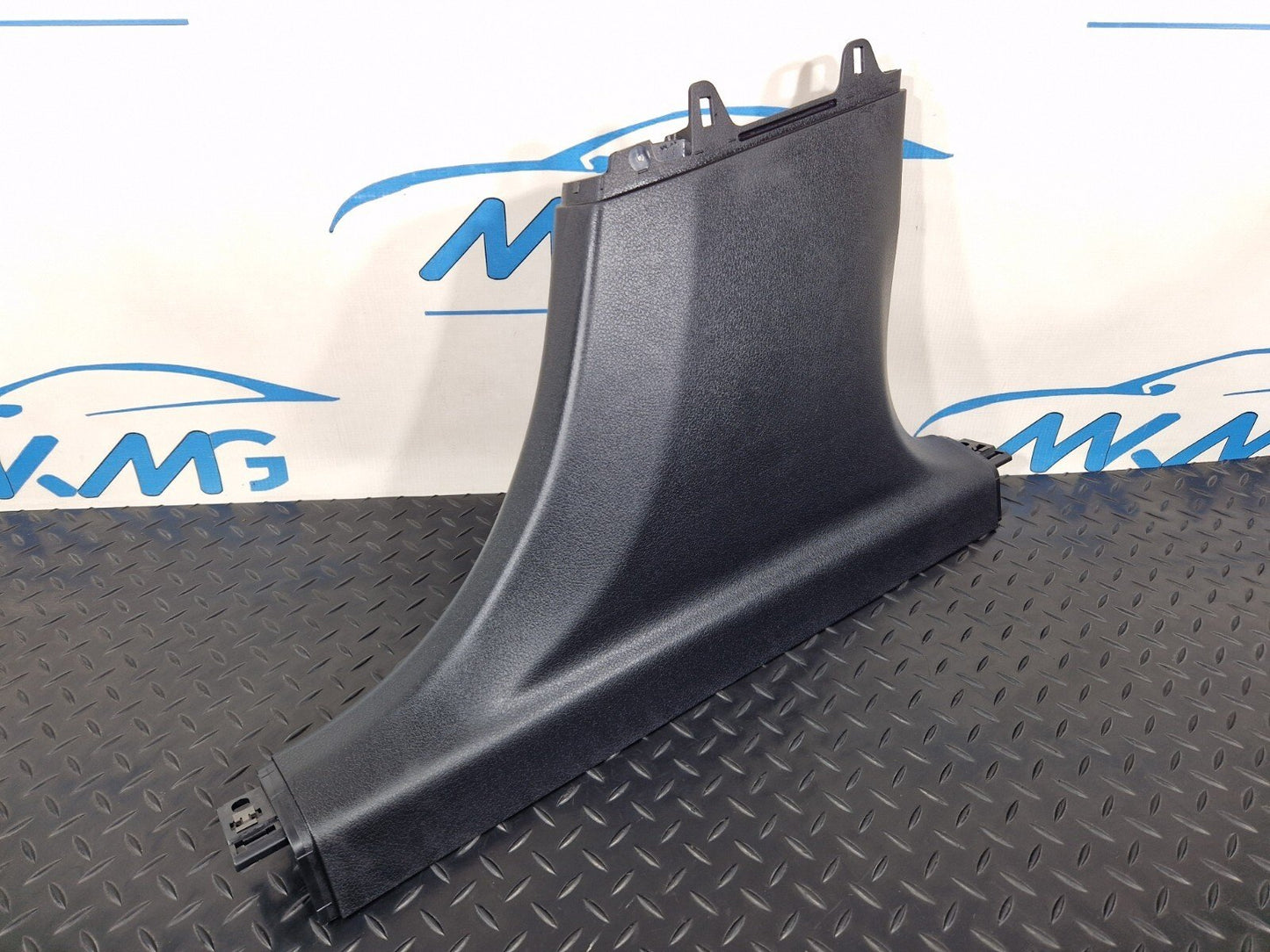 19-ON MERCEDES BENZ CLA C118 GENUINE RIGHT SIDE B PILLAR TRIM COVER A1186920200