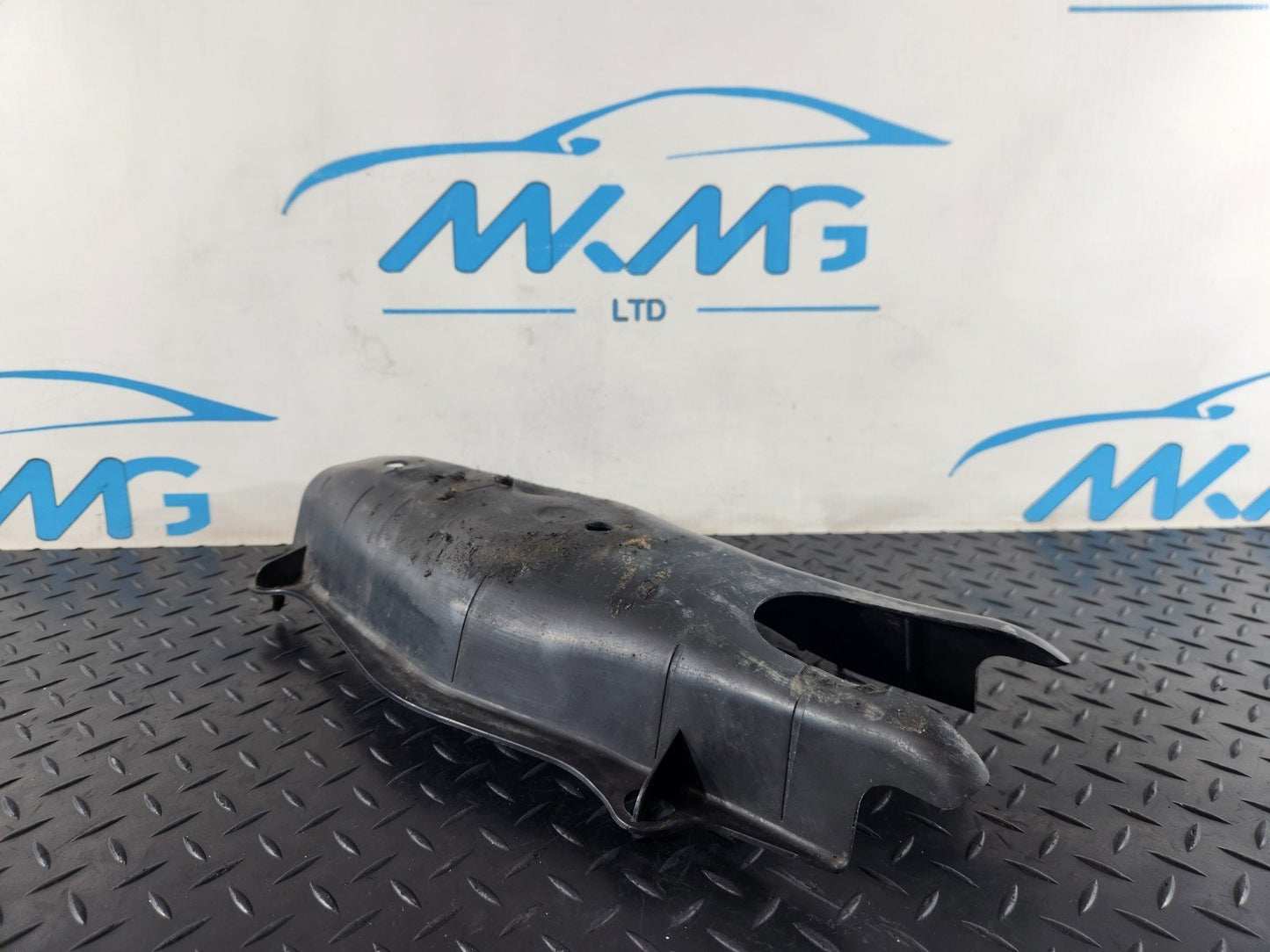 16-22 MERCEDES BENZ X253 REAR RIGHT CONTROL ARM COVER A2053523000