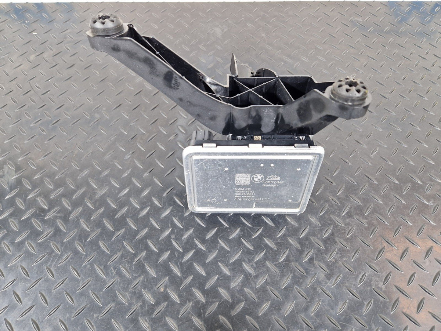 20-24 BMW 1 SERIES F40 ABS PUMP  5A0A830 5A0A829
