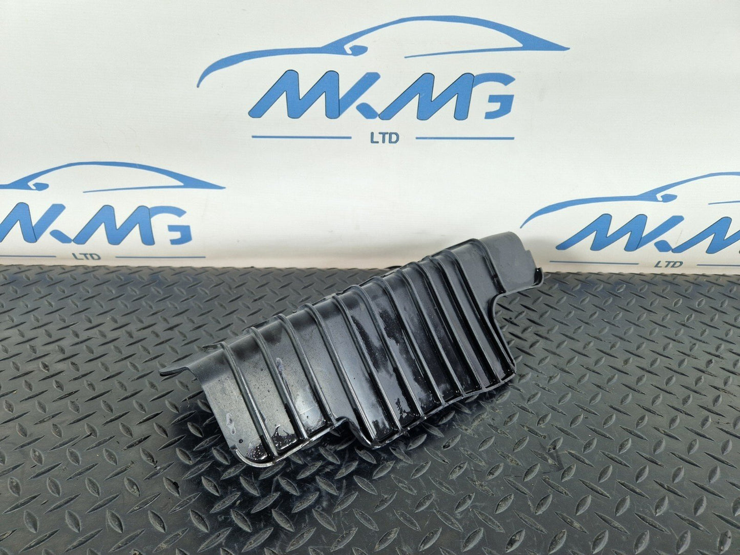 16-24 AUDI A5 F5 COUPE REAR LEFT CONTROL ARM COVER 8W0505415E