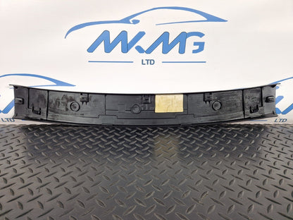 10-18 AUDI A7 4G S-LINE GENUINE CENTRE UPPER TAILGATE TRIM 4G8867606