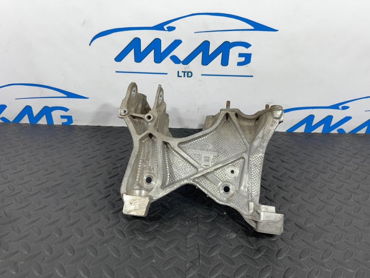 16-19 AUDI A4 B9 GENUINE 1.4 TFSI CVNA PETROL LEFT SIDE ENGINE MOUNT 8W0399295E