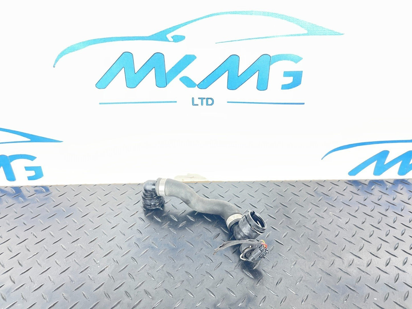 14-21 MERCEDES BENZ C350e W205 GENUINE COOLANT PIPE HOSE A2055010891