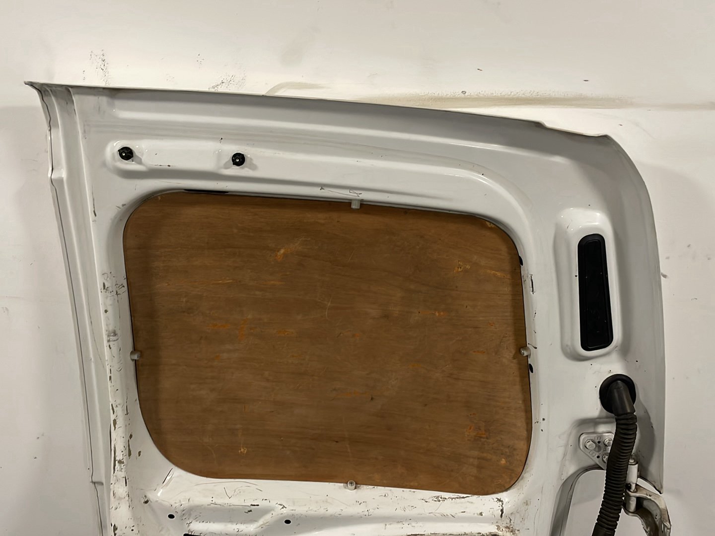 Peugeot Partner B9 Cargo Van Rear Left N/S Complete Door in Banquise White EWP