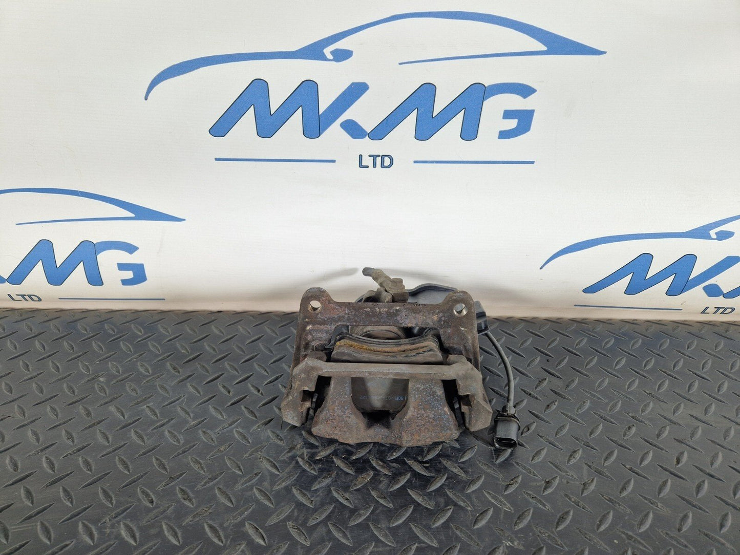 16-19 AUDI A4 AVANT B9 S-LINE REAR RIGHT O/S ELECTRIC BRAKE CALIPER 32355763