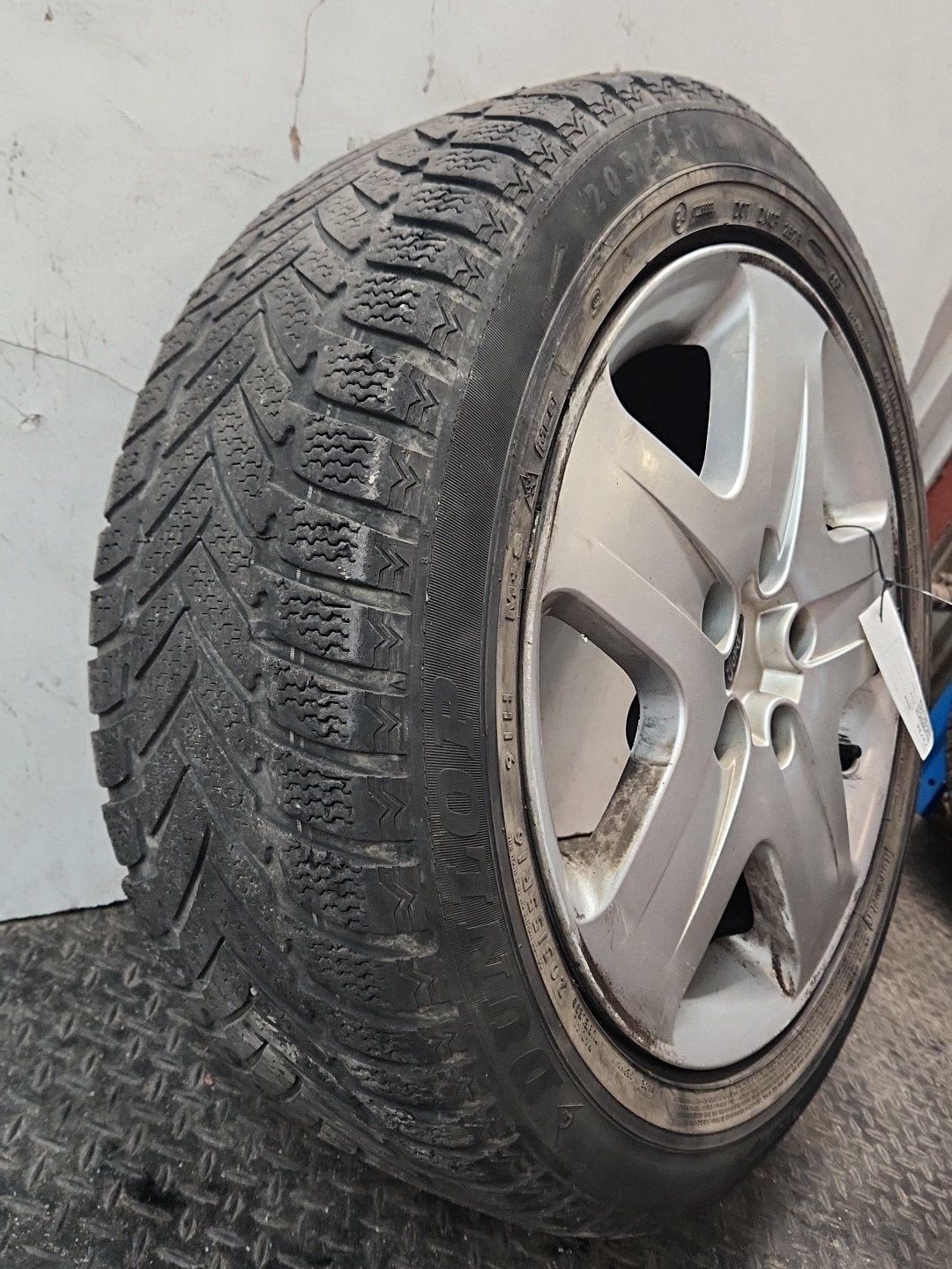 Ford C-Max MK1 FL (C214) MPV 16" Steel Wheel with Tyre 205/55/16 ~3mm
