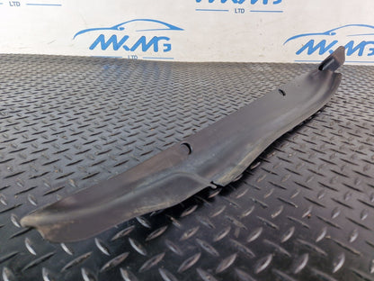 10-18 VW TOUAREG 7P GENUINE RIGHT FRONT FENDER END TRIM 7P6821112B