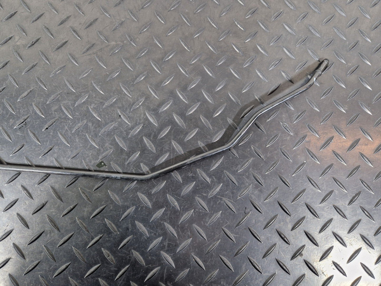 14-21 MERCEDES BENZ C220d W205 OEM HEATING WATER RETURN LINE PIPE A2055002372