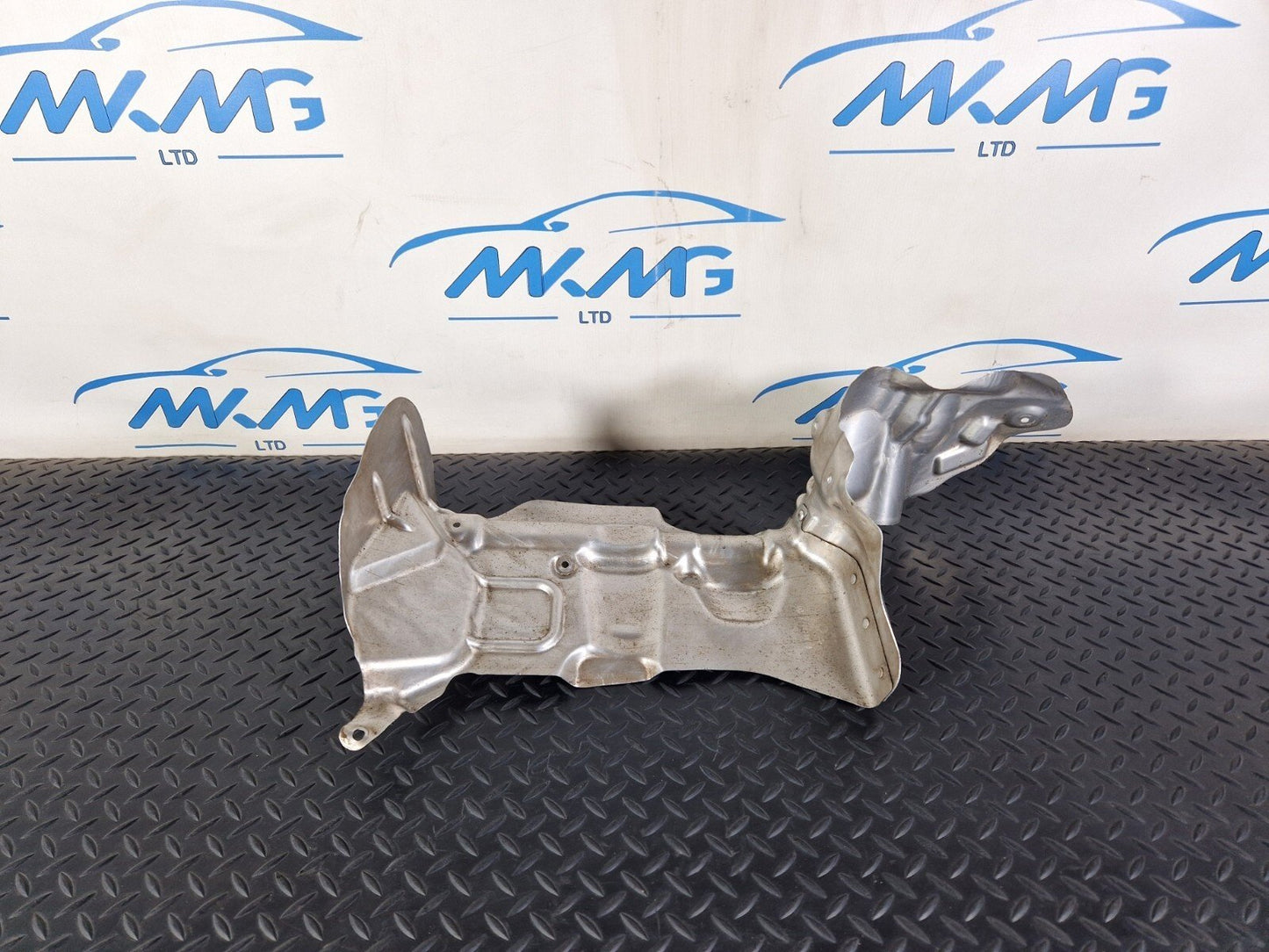 BMW 1 2 X1 X2 SERIES F40 F44 F45 F48 STEERING RACK HEAT RESISTANT PLATE 6869739