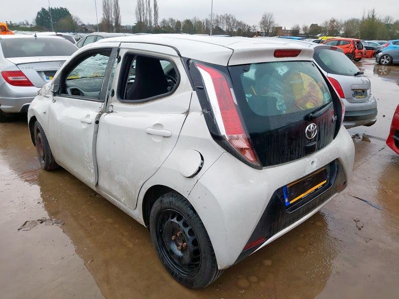 2015 Toyota Aygo MK2 (AY2)