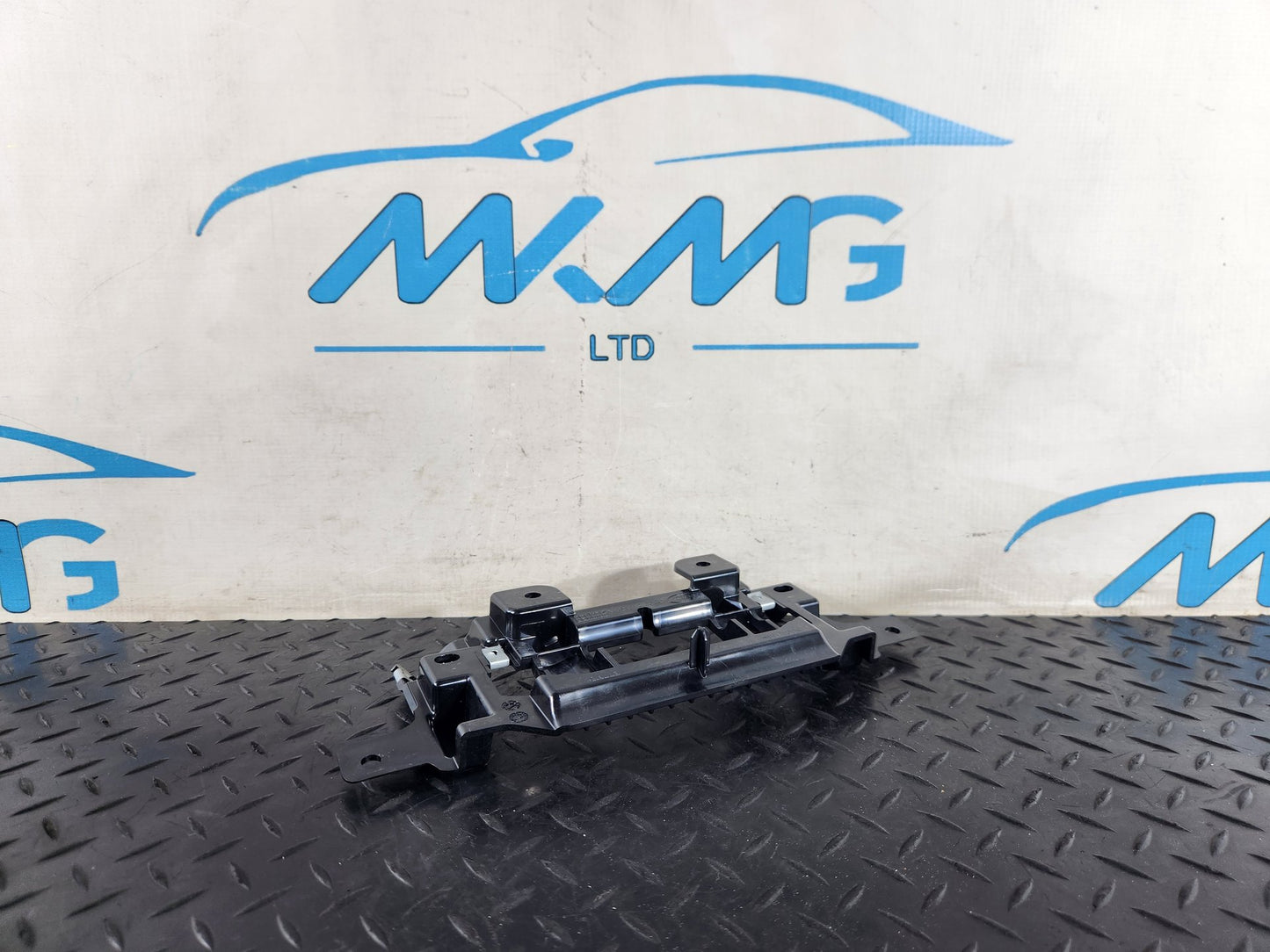 Land Rover Range Rover Evoque L551 Genuine Holder R8D2-044B50-A