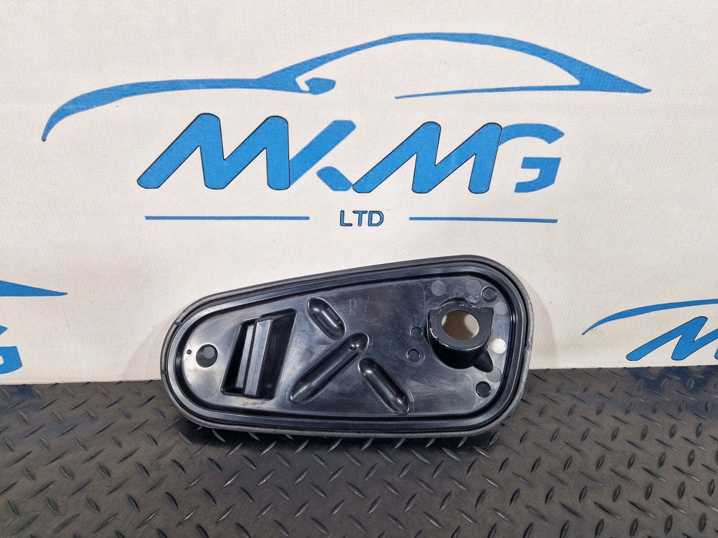 16-23 AUDI A5 F5 SPORTBACK FRONT RIGHT DOOR INNER PANEL COVER 8W8837916
