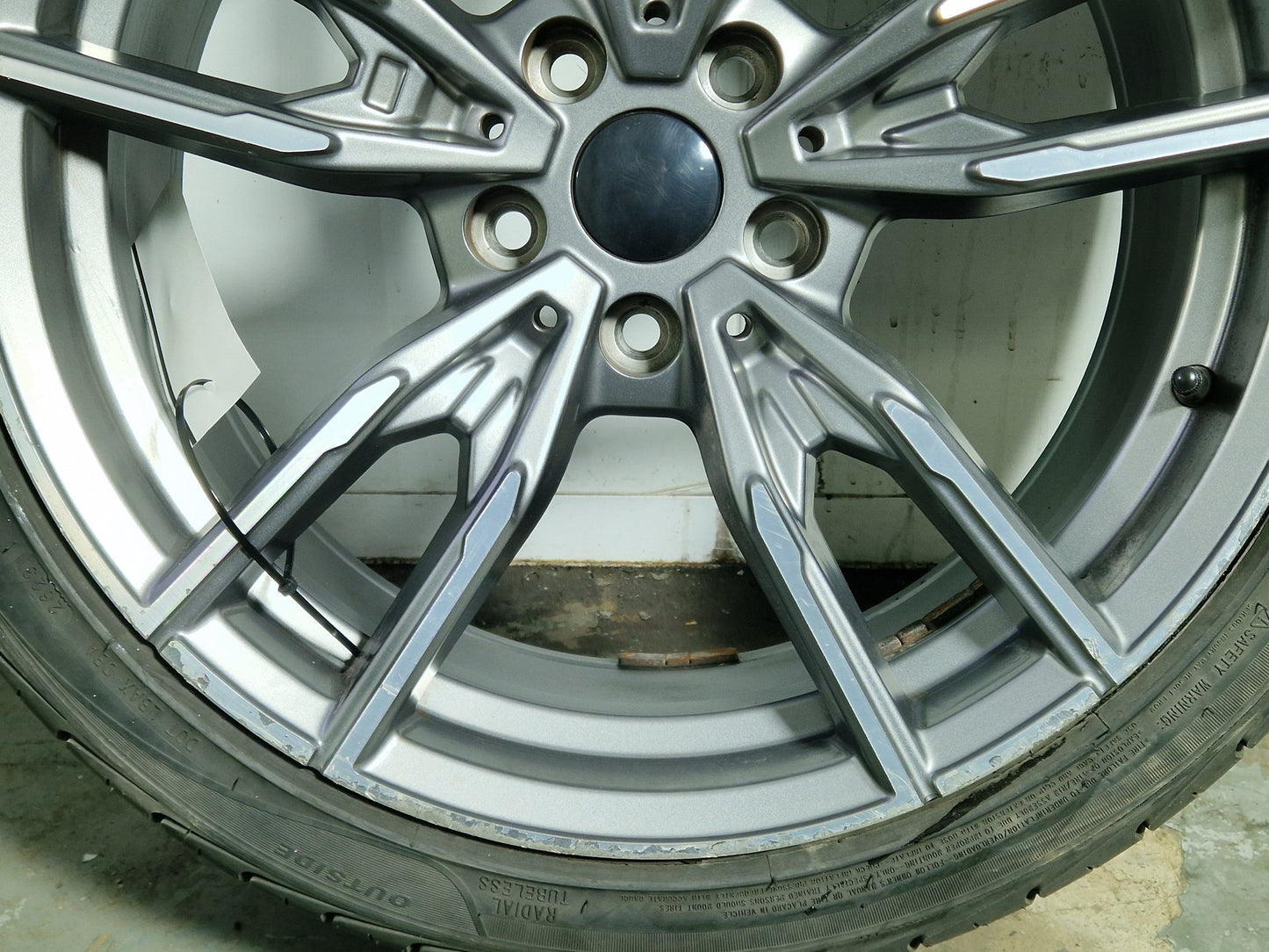 792M Style Aftermarket 18" Alloy Wheel with Tyre 225/40/18 ~7mm