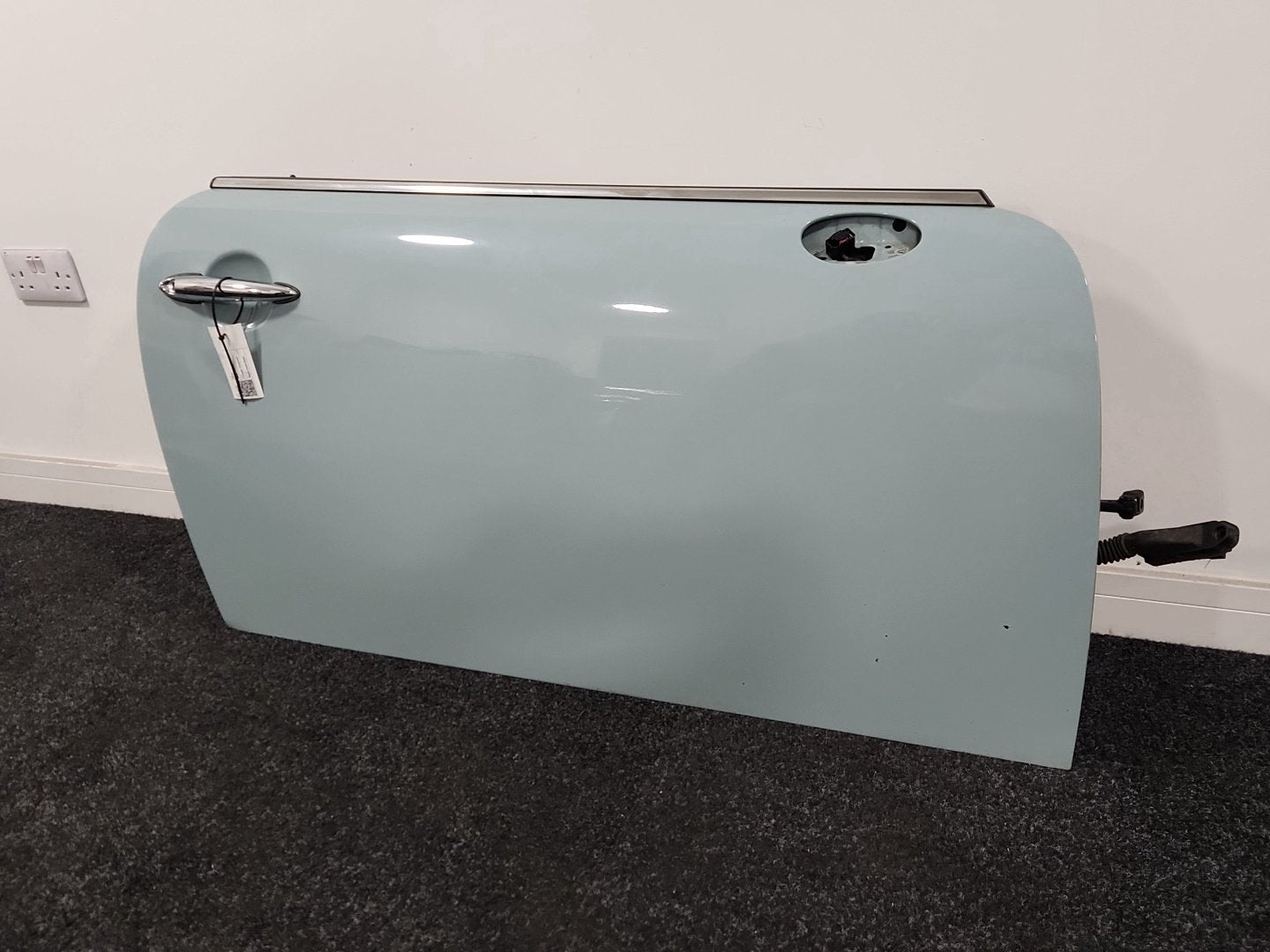 Mini Cooper Clubman R55 Estate Front Right Driver Complete Door in Ice Blue B28