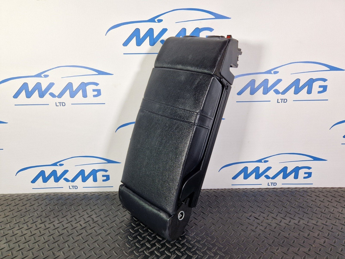 14-21 MERCEDES BENZ C220d W205 OEM REAR LEATHER MIDDLE SEAT BACKREST
