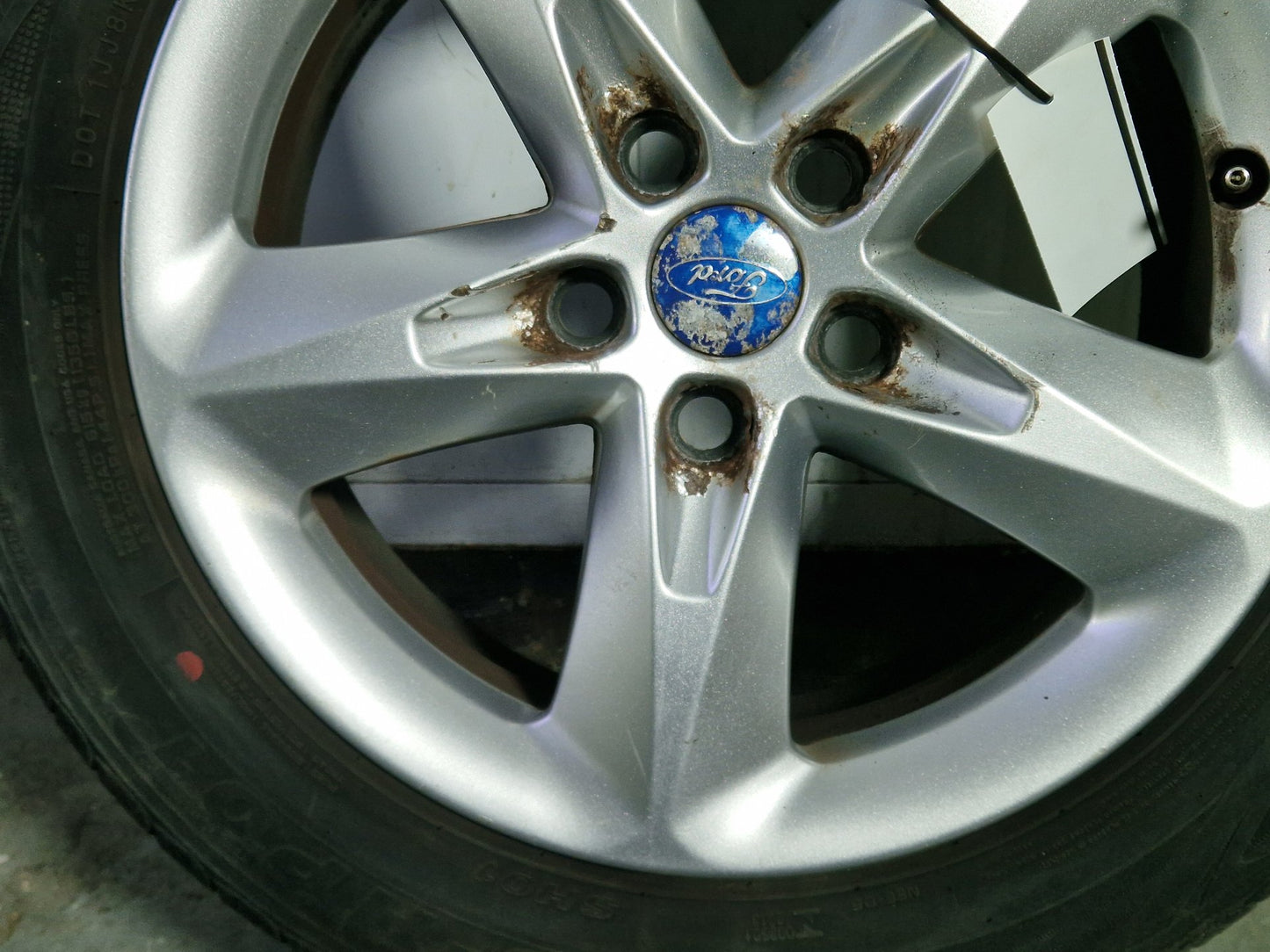 Ford Focus MK2 FL (C307) 16" Alloy Wheel with Tyre 205/55/16 ~6mm 8M5J-EA